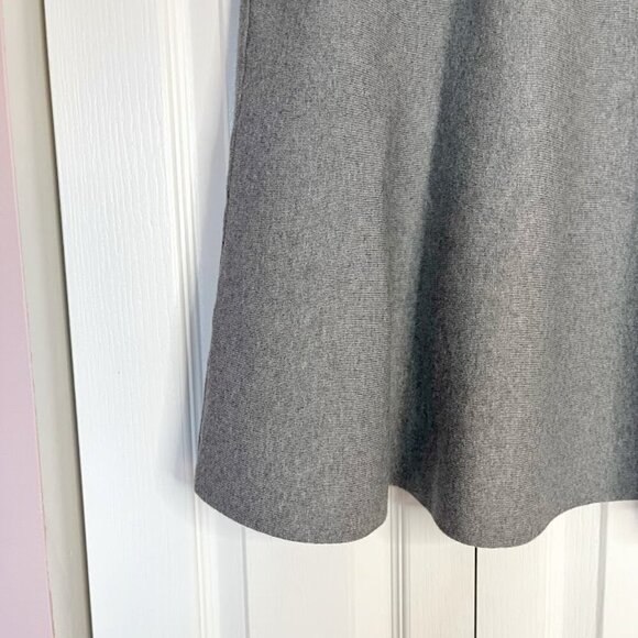 Ann Taylor PETITE Mini Length Knit Stretchy Flare Flowy Pull On Skirt - Picture 4 of 11